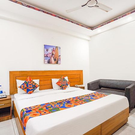 Fabhotel Emoji Stays Gurgaon Esterno foto