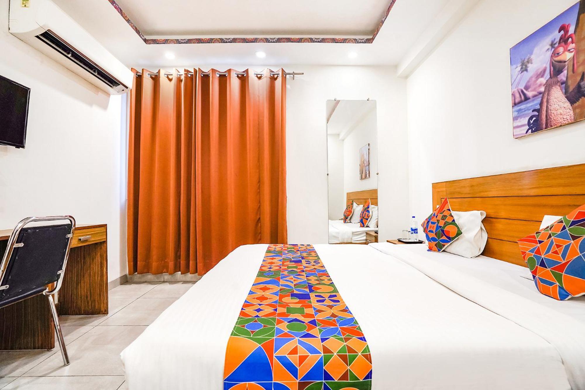 Fabhotel Emoji Stays Gurgaon Esterno foto