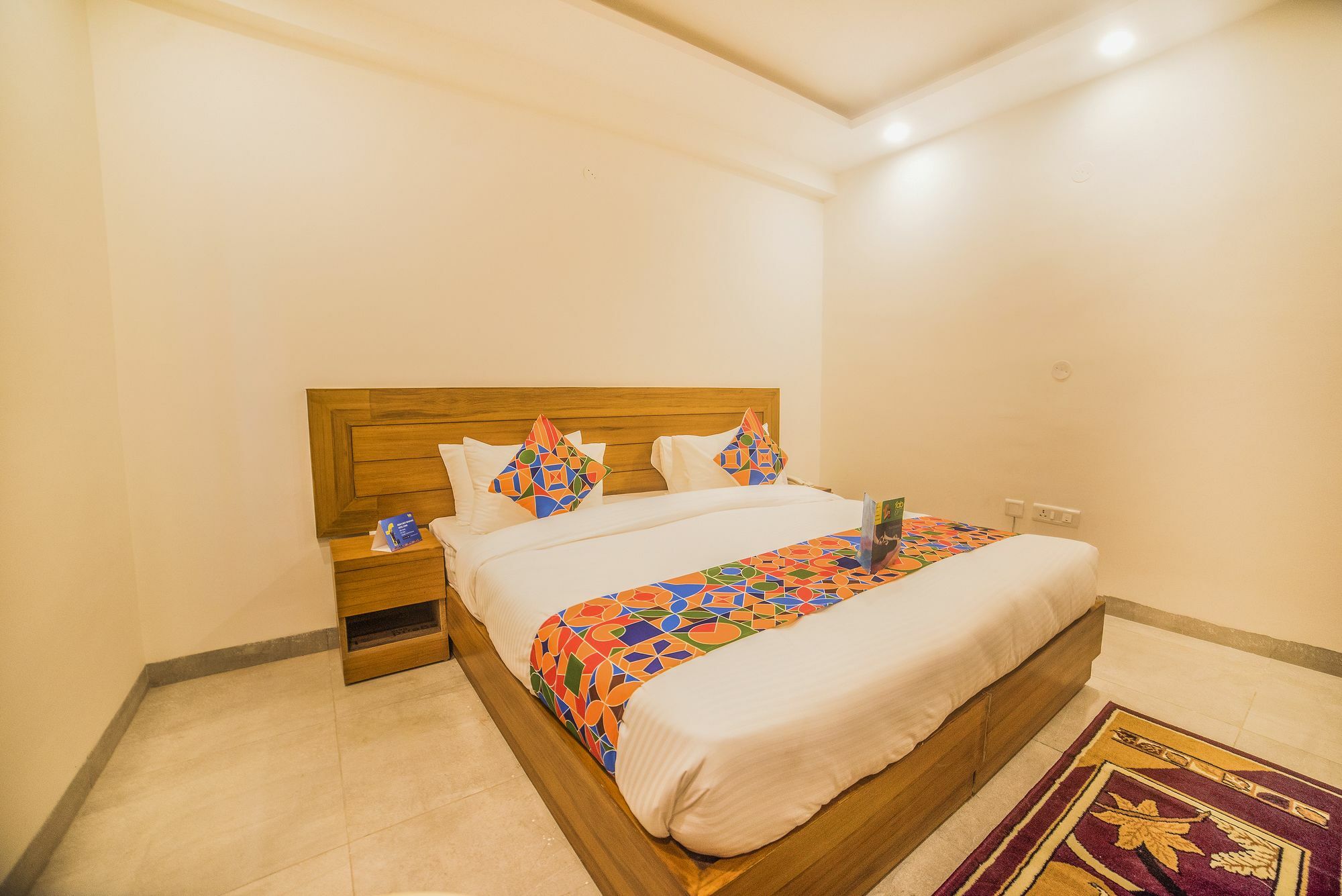 Fabhotel Emoji Stays Gurgaon Esterno foto